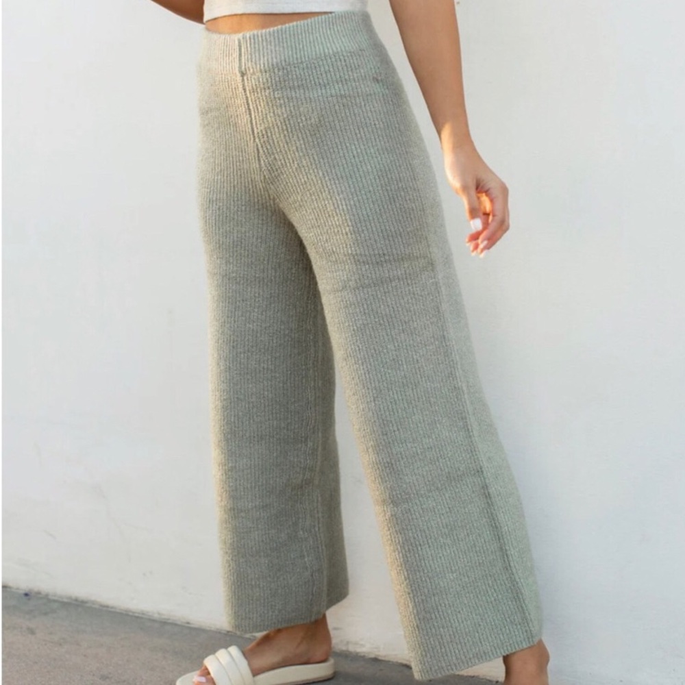 Women's Ribbed Knit Pants - Gray